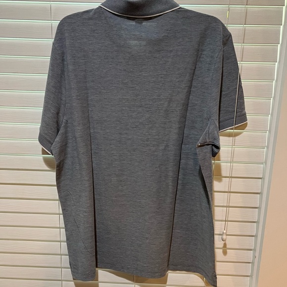 MICHAEL KORS Mens Grey Moisture Wicking Polo Shirt XL Embossed Logo - Picture 3 of 5